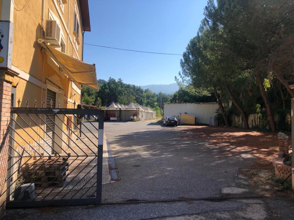 Mare O Montagna Cosenza Exterior photo